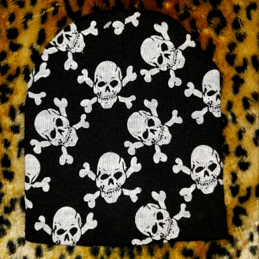 Y2K WHITE Skulls Beanie Skull Cap OS Goth Punk Cyber New Hot TOPIC